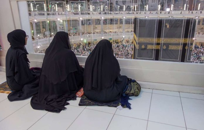 Women's Guide to Umrah: Tips and Advice